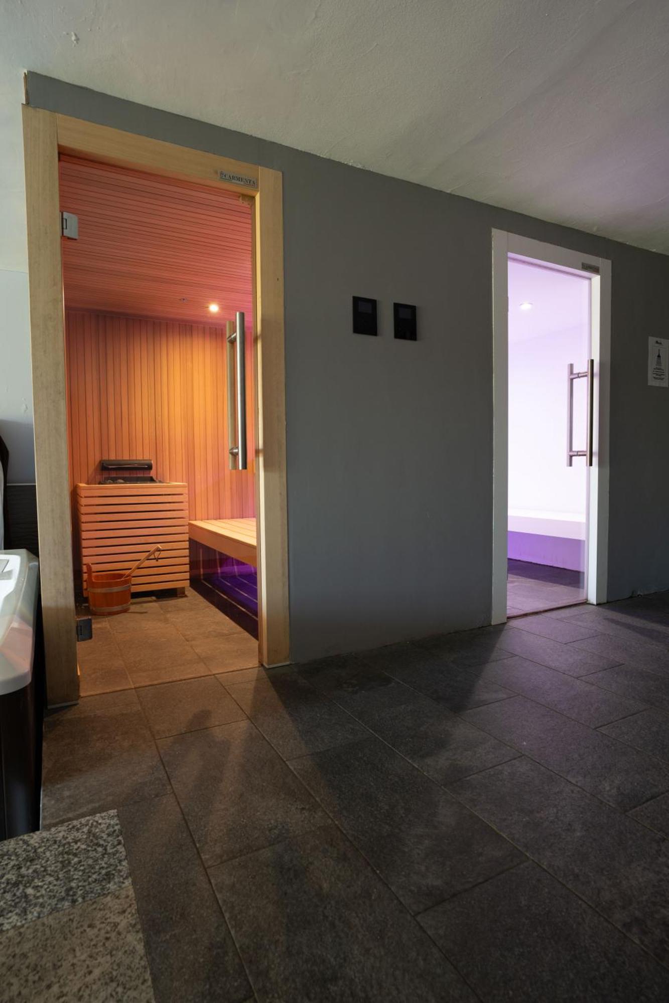Hotel L'Approdo بيتيناسكو المظهر الخارجي الصورة